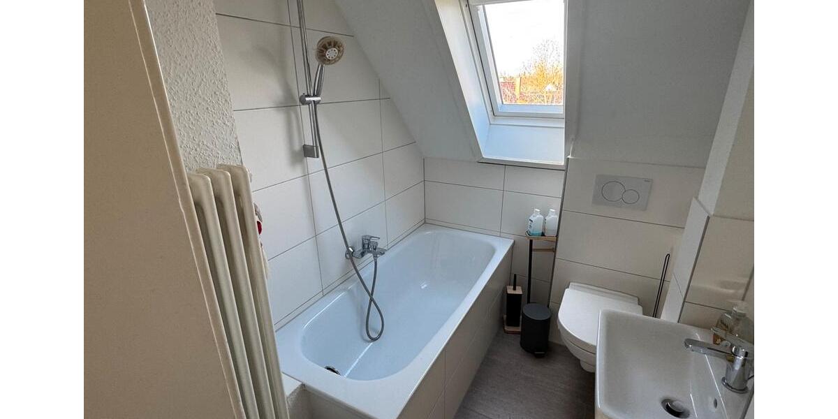 Dachgeschoßwohnung Ronnenberg - 3 Zimmer, 55 m&sup2;, 830&euro; | Angebot:25299205