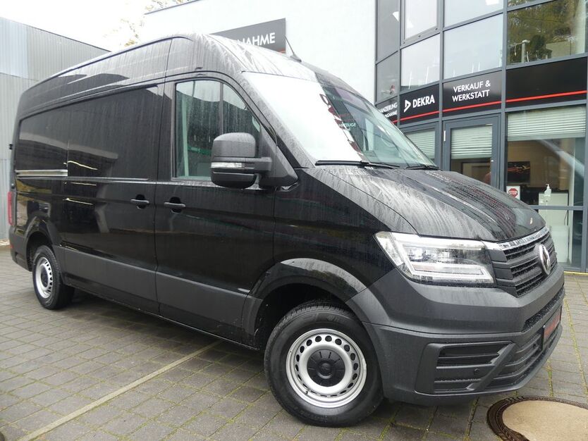 VW Crafter 29.888 km 31.800 € Berlin 13156