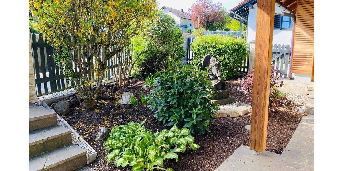 Einfamilienhaus Deggendorf / Mietraching Mietraching - 7 Zimmer, 275 m&sup2;, 936.000&euro; | Angebot:25670720