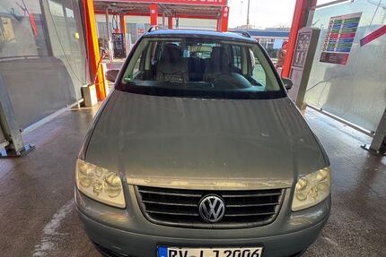 VW Touran 283.051 km 2.700 &euro; Bad Wurzach 88410