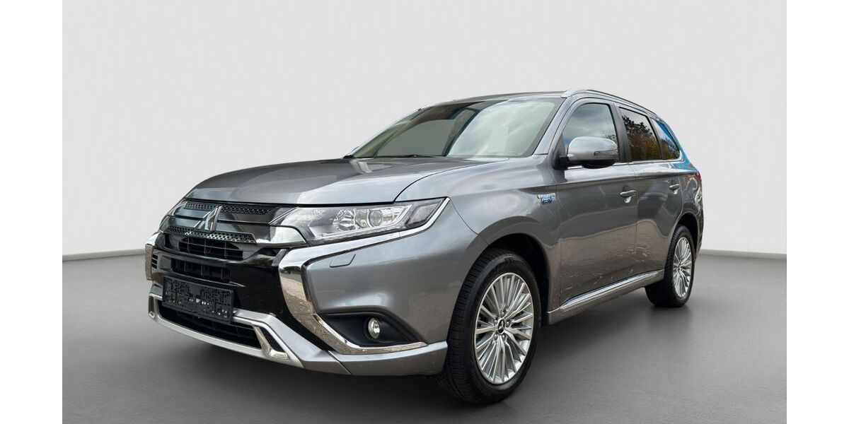 Mitsubishi Plug-in Hybrid Outlander 73.000 km 17.400 &euro; Hofheim am Taunus 65719