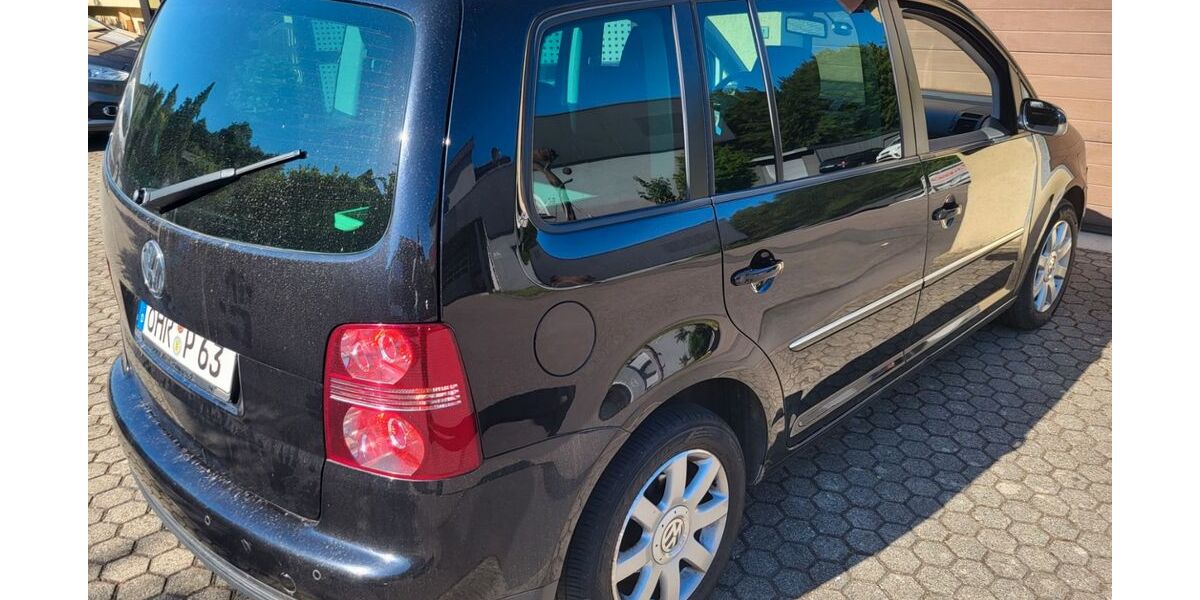VW Touran 315.000 km 3.990 &euro; Bretzfeld 74626