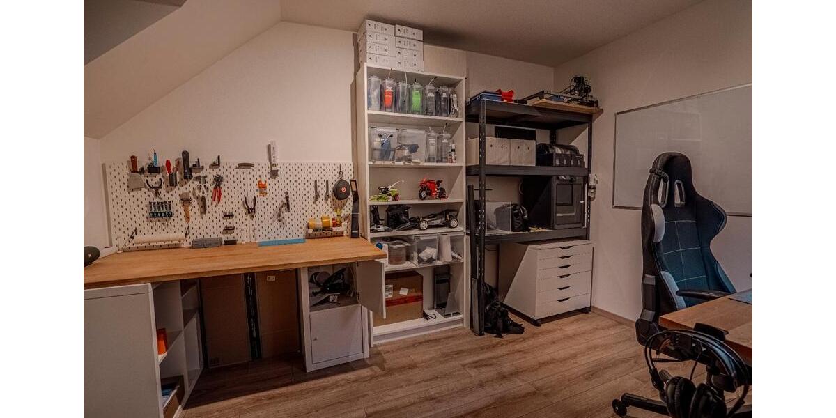 Dachgeschoßwohnung Brackenheim - 3 Zimmer, 80 m&sup2;, 320.000&euro; | Angebot:26241457