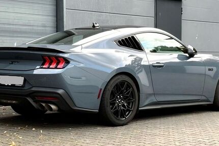 Ford Mustang 37.000 km 49.900 &euro; Lippstadt 59557