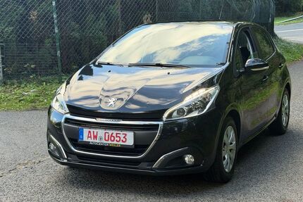 Peugeot 208 137.000 km 4.444 &euro; Bad Breisig 53498