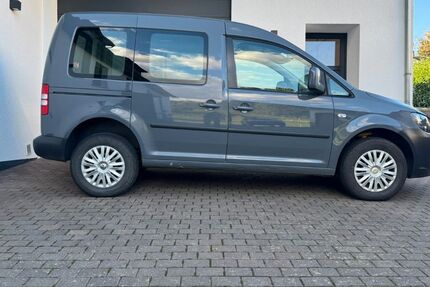 VW Caddy 126.895 km 10.460 &euro; Rauschenberg 35282