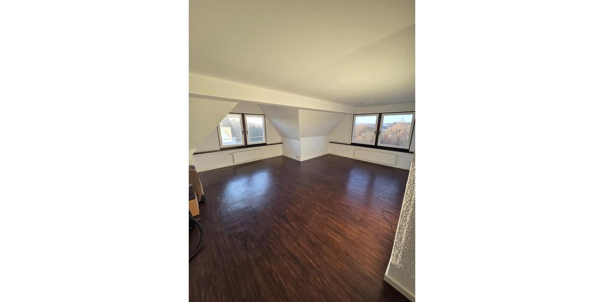 Maisonettenwohnung Nümbrecht - 3 Zimmer, 102 m&sup2;, 825&euro; | Angebot:24847618