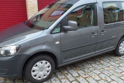 VW Caddy 151.450 km 7.200 &euro; Schleswig 24837