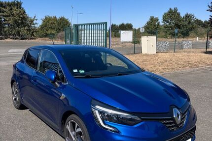 Renault Clio 61.800 km 15.700 &euro; Karlsruhe 76131