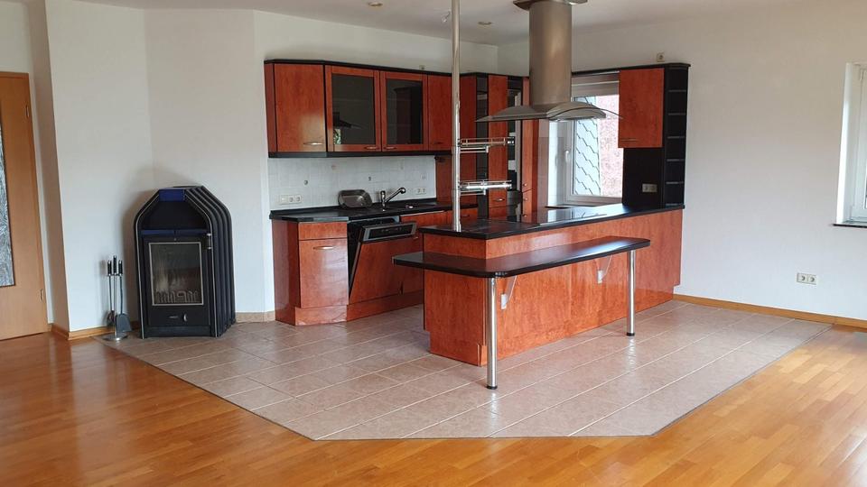 Charmante 3 Raum-Wohnung mit Top Ausstattung und Stellplatz 3 zimmer