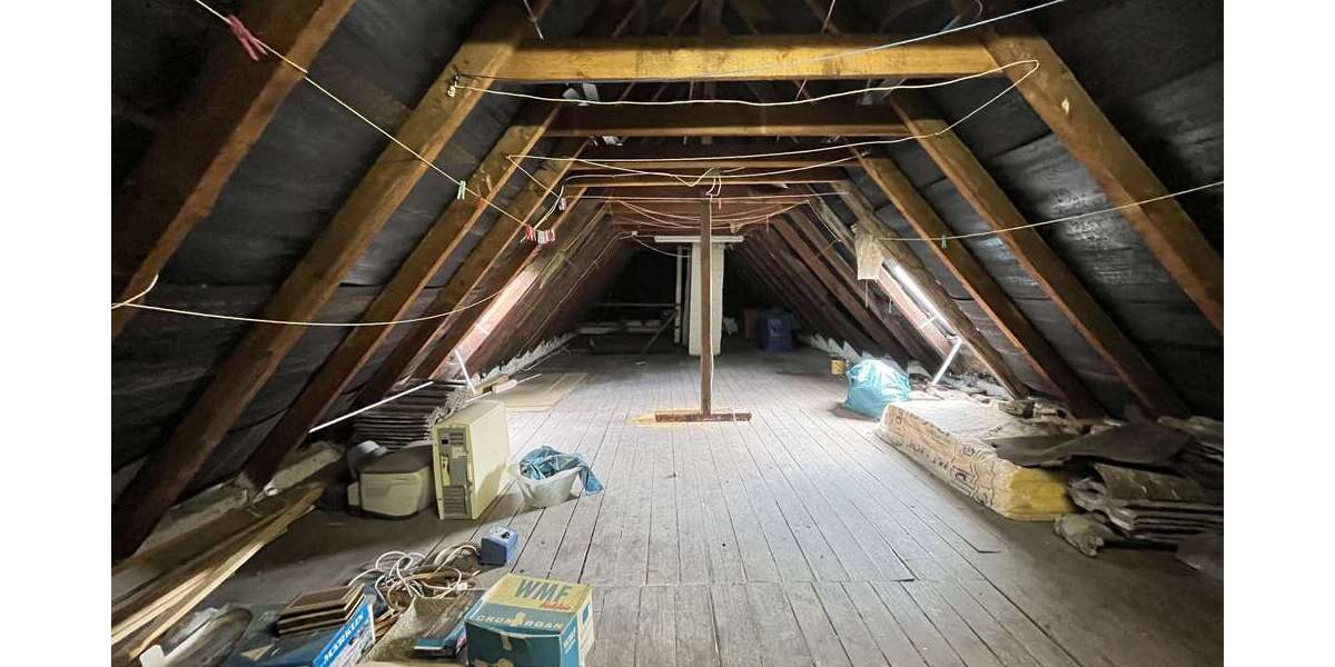 Etagenwohnung Düsseldorf Stadtbezirk 5 - 4 Zimmer, 121 m&sup2;, 165.000&euro; | Angebot:26317871