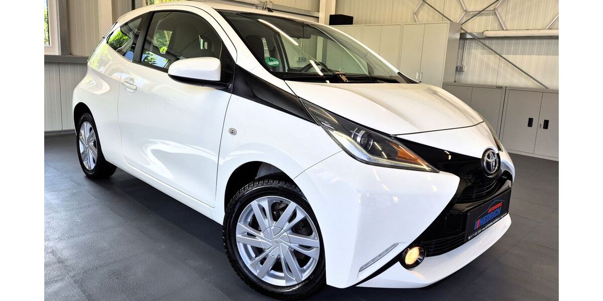 Toyota Aygo (X) 86.000 km 8.490 &euro; Waigolshausen, bei Schweinfurt 97534