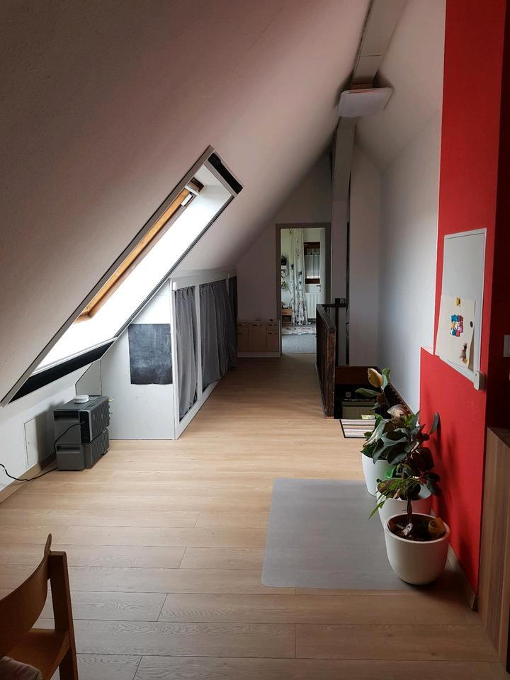 Gemütliche 4,5 Zimmer Maisonette-Wohnung zimmer