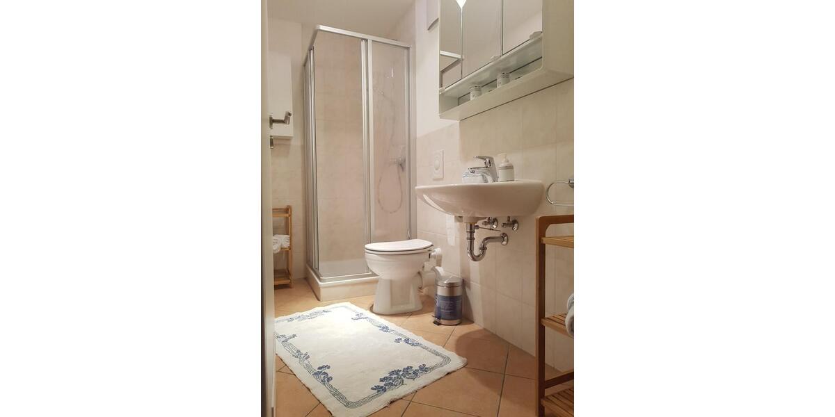 Etagenwohnung Bernhardswald - 1 Zimmer, 32 m&sup2;, 350&euro; | Angebot:26303033