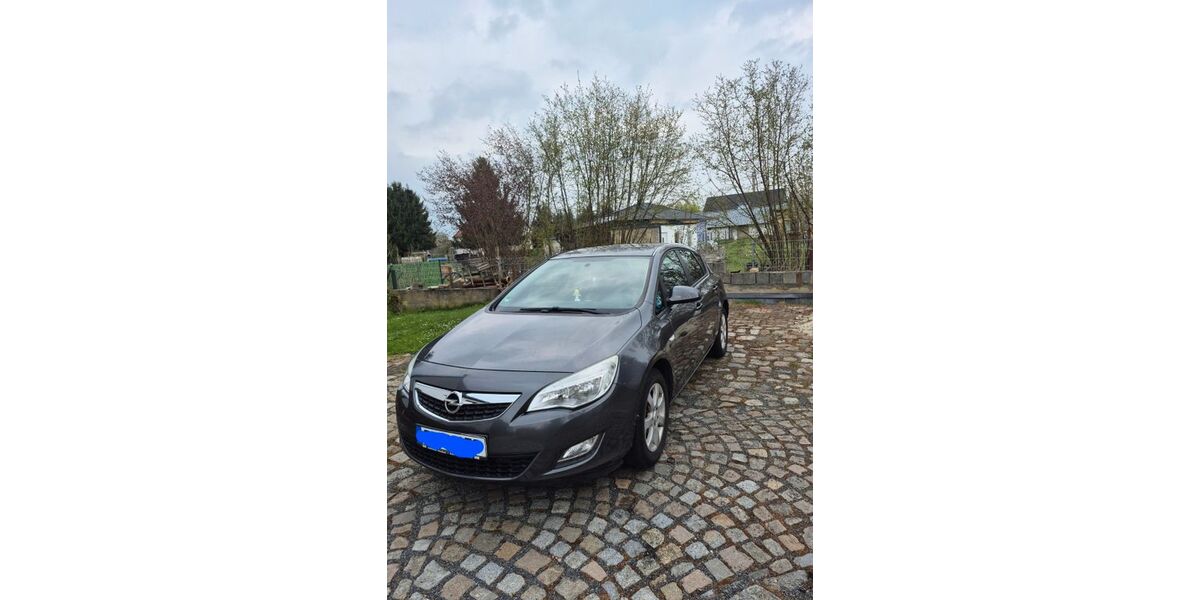 Opel Astra 102.670 km 4.990 &euro; Doberlug-Kirchhain 03253