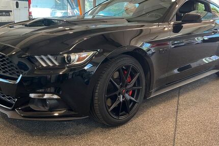 Ford Mustang 106.150 km 27.990 € Taucha 04425