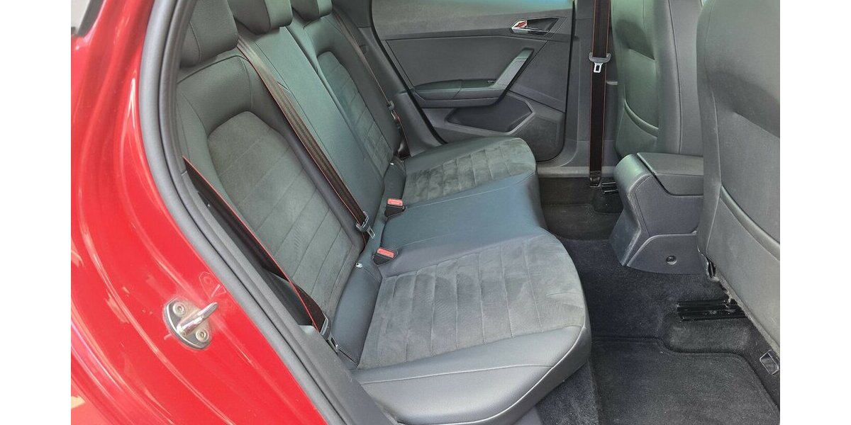Seat Arona FR 1.5 TSI/LEDER/SOUND/LED/NAVI/DAB/1.HAND 65.729 km 17.800 &euro; Villingen-Schwenningen 78054