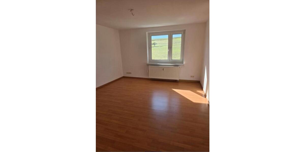 Etagenwohnung Roßwein - 3 Zimmer, 59 m&sup2;, 425&euro; | Angebot:26113109