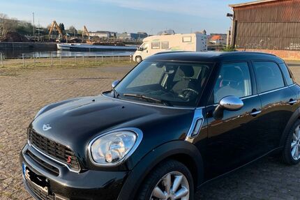 Mini Countryman S (Cooper) 116.000 km 8.350 &euro; Lübeck 23554