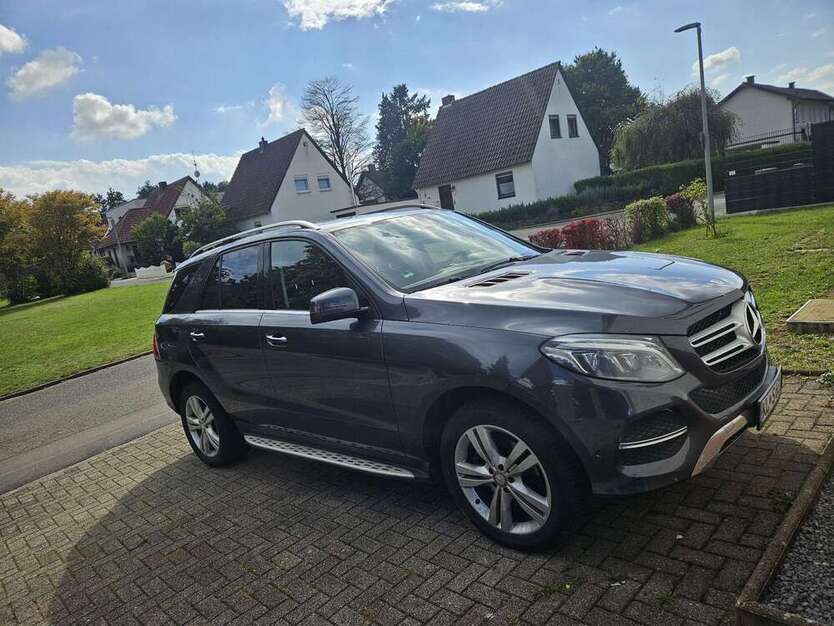 Mercedes-Benz GLE 350 174.000 km 27.999 € Kaiserslautern 67659