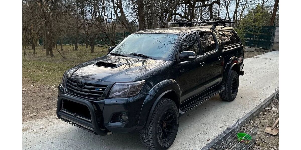 Toyota Hilux 189.632 km 17.500 &euro; Bitterfeld-Wolfen 06749