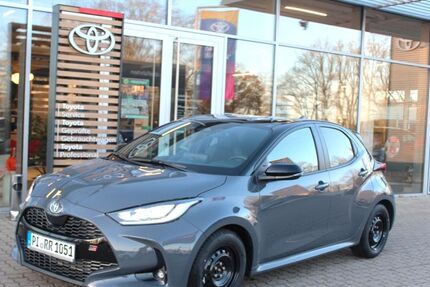 Toyota Yaris 3.500 km 29.890 &euro; Wedel 22880