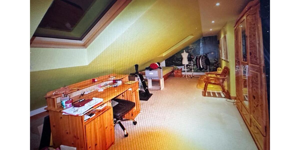 Dachgeschoßwohnung Neu Wulmstorf - 5 Zimmer, 130 m&sup2;, 275.000&euro; | Angebot:24841841