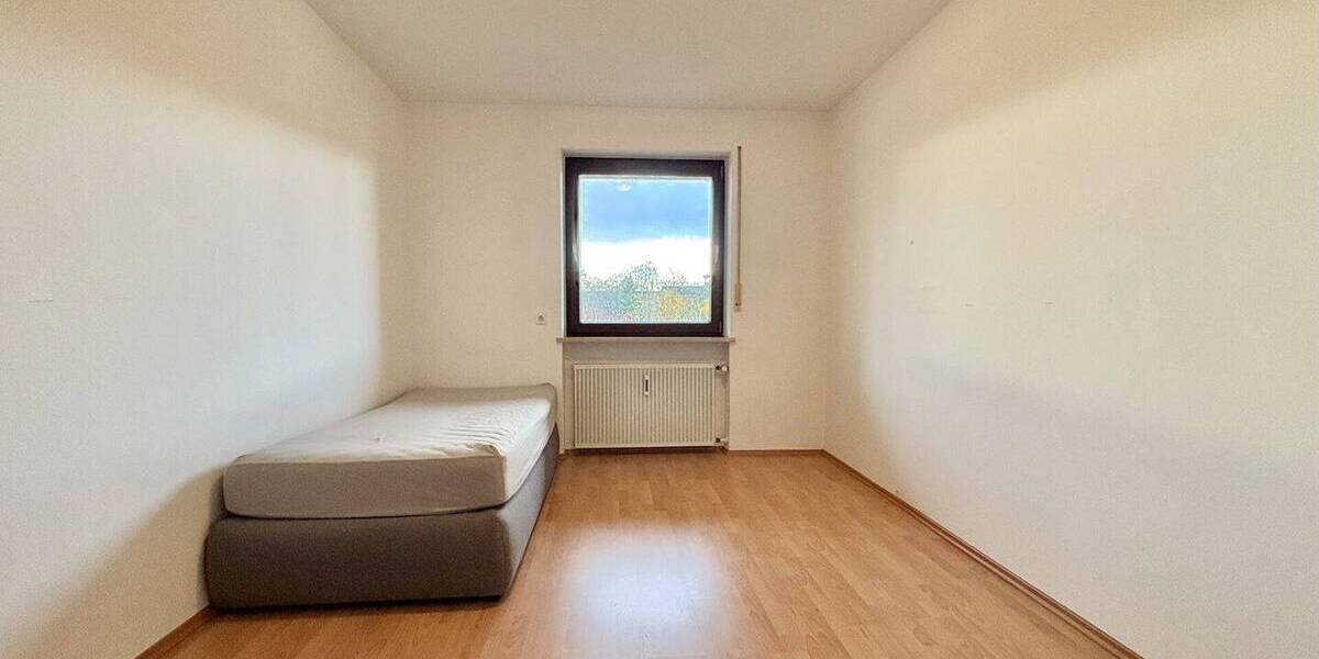 Mehrfamilienhaus, Wohnhaus Manching - 8 Zimmer, 212 m&sup2;, 590.000&euro; | Angebot:26291532
