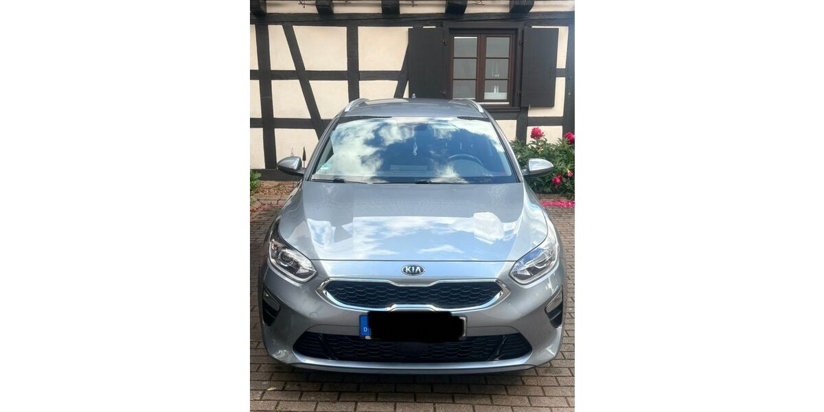 Kia ceed / Ceed 68.000 km 11.999 &euro; Offenburg 77652