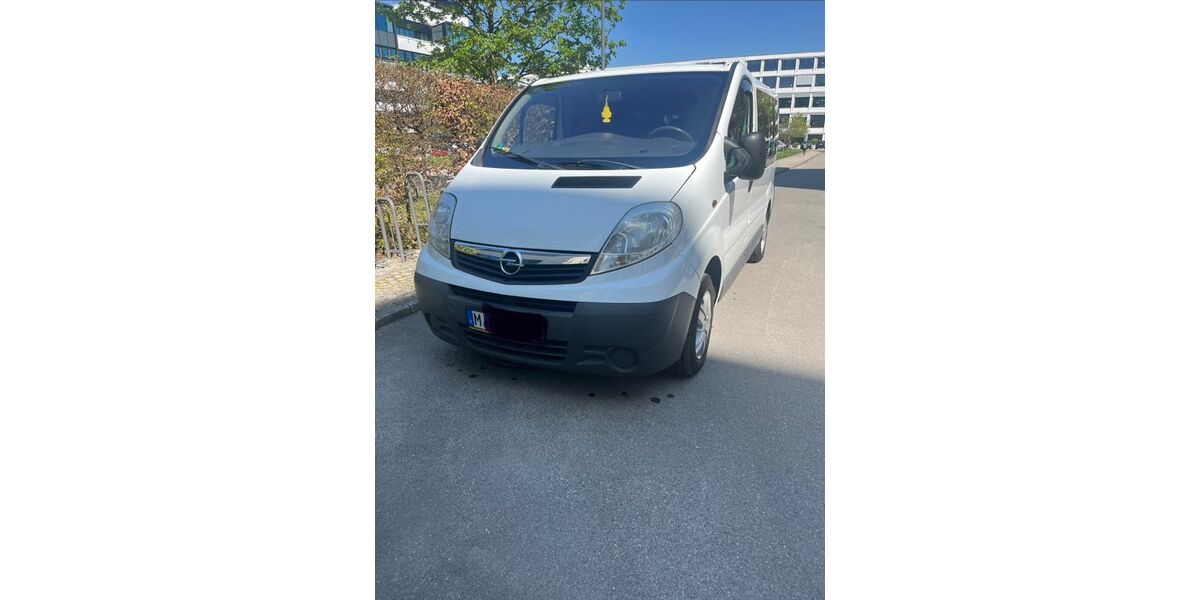 Opel Vivaro 190.000 km 11.500 &euro; München 81539
