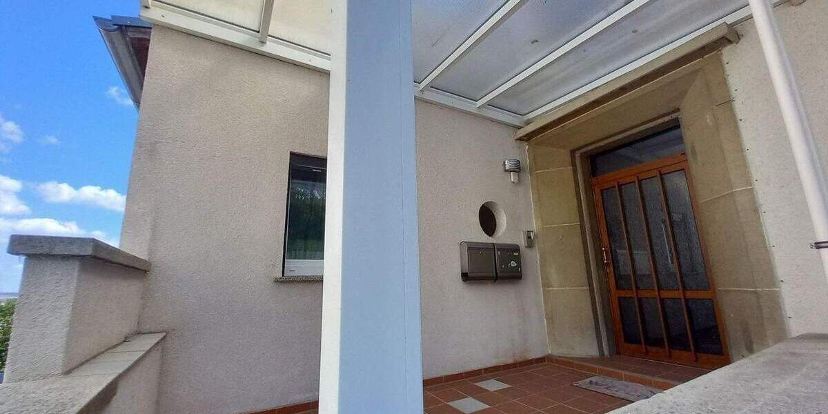 Etagenwohnung Waltershausen - 4 Zimmer, 106 m&sup2;, 199.000&euro; | Angebot:25780389