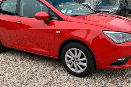 Seat Ibiza 92.500 km 8.900 &euro; Berlin-Spandau 13597