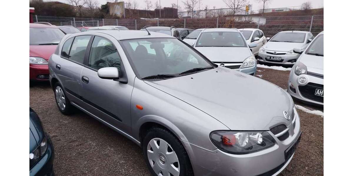 Nissan Almera 127.000 km 1.900 &euro; Dresden 01159