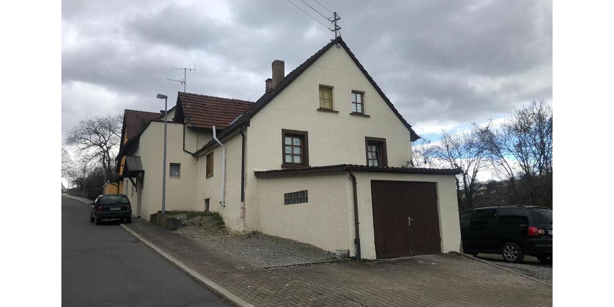 Etagenwohnung Adelsheim - 2 Zimmer, 50 m&sup2;, 800&euro; | Angebot:25329898