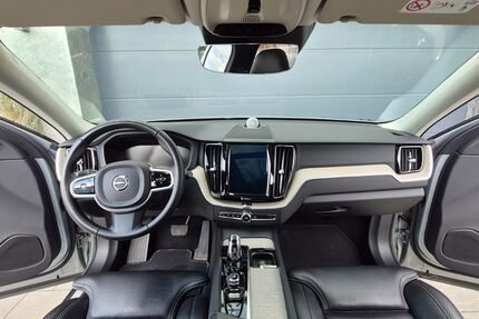 Volvo XC60 95.491 km 37.300 &euro; Kraków 31-54