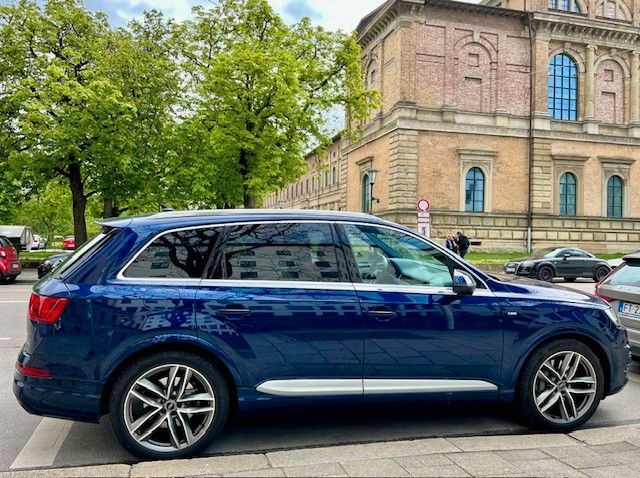 Audi Q7 88.500 km 43.500 &euro; München 80689
