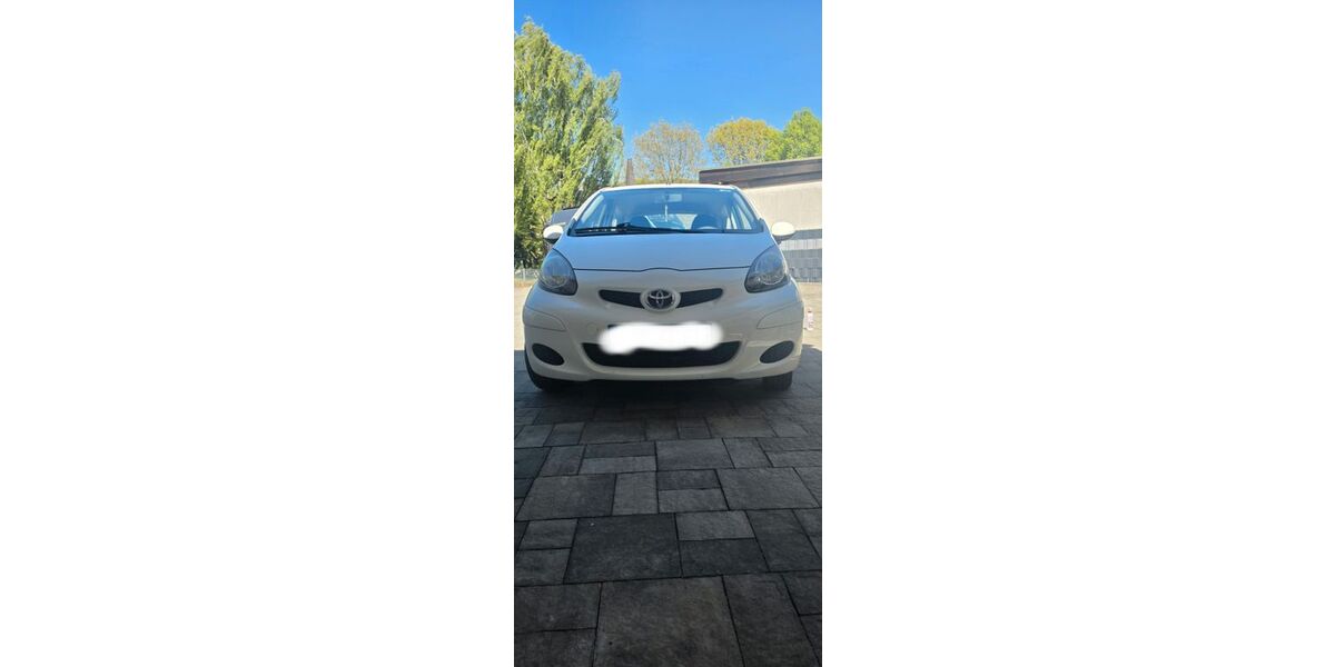 Toyota Aygo (X) 72.305 km 3.250 &euro; Leinburg 91227