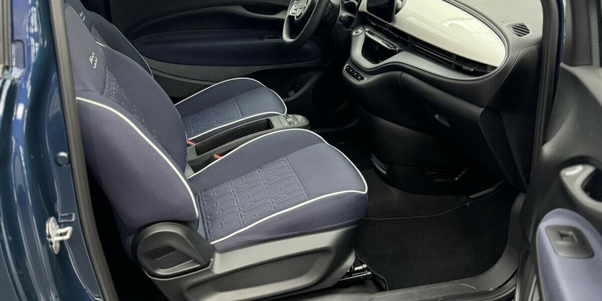 Fiat 500e Action Carplay Android Automatik 1.Hand 26.891 km 13.120 &euro; Lich 35423