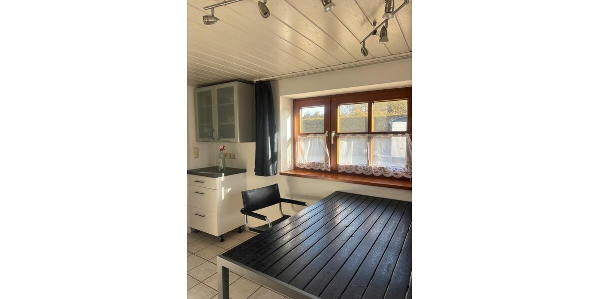 Etagenwohnung Essenbach - 5 Zimmer, 130 m&sup2;, 22&euro; | Angebot:25340172