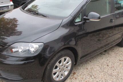 VW Golf 210.000 km 4.250 € Bonn 53175