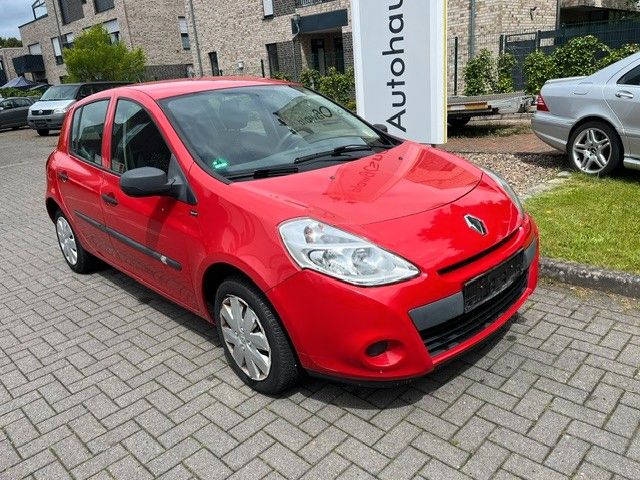 Renault Clio 154.320 km 2.390 &euro; Diepholz 49356