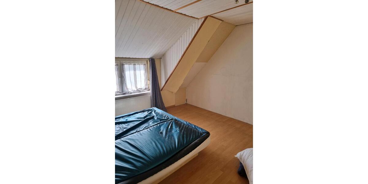 Einfamilienhaus Jever - 7 Zimmer, 190 m&sup2;, 1.400&euro; | Angebot:25898817