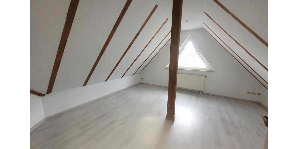 Dachgeschoßwohnung Bad Muskau - 4 Zimmer, 105 m&sup2;, 680&euro; | Angebot:25210635