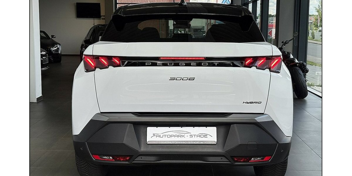 Peugeot 3008 Hybrid 145 GT Voll-LED Kamera Assist. 29.900 km 26.690 &euro; Stade 21682