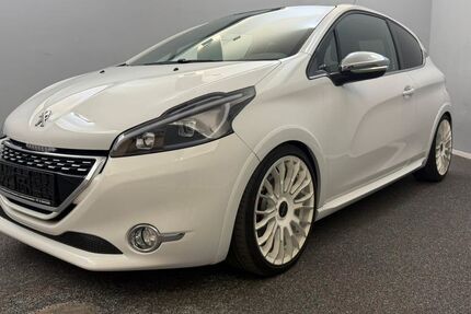 Peugeot 208 95.000 km 9.799 &euro; Reutlingen / Mittelstadt 72766