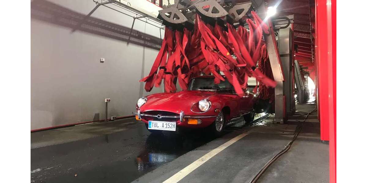 Jaguar E-Type 1.012 km 78.000 € Königsdorf 82549