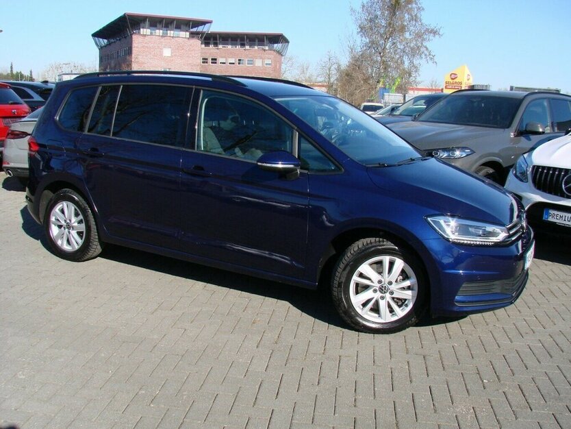 Touran 1.5TSI Comfortline 7-Sitzer ACC Standheizun