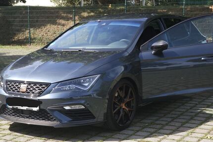 Seat Leon 45.000 km 22.995 &euro; Karben 61184