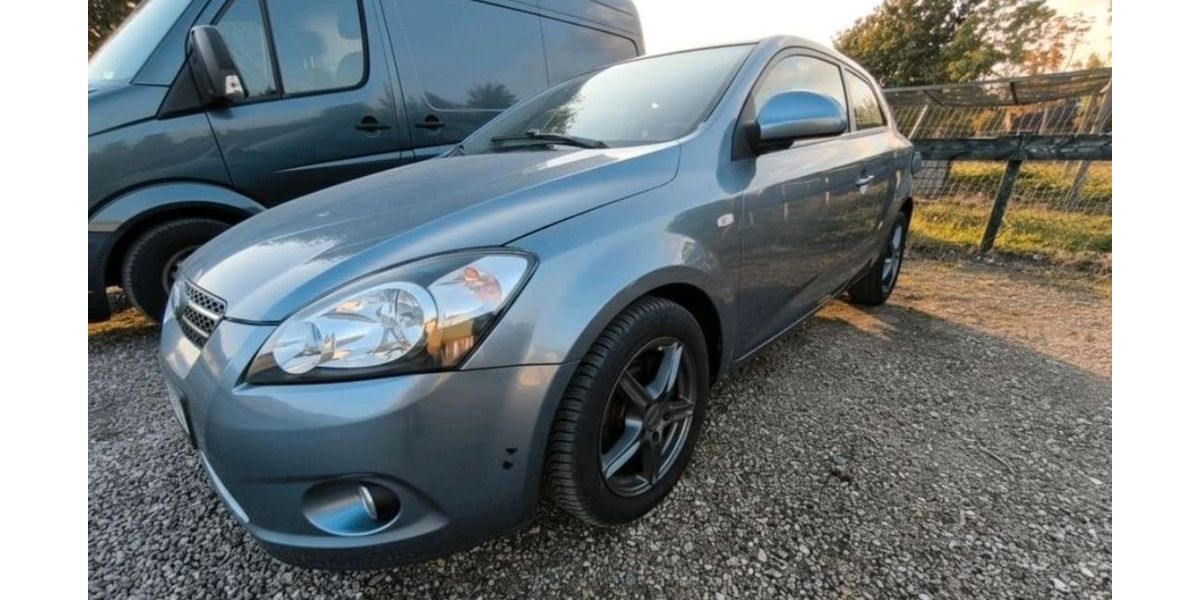 Kia ceed / Ceed 155.000 km 2.900 &euro; Bordelum 25852