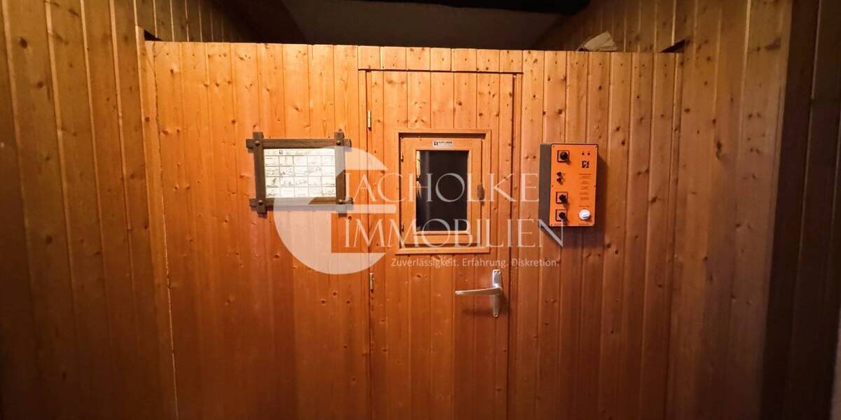 Mehrfamilienhaus, Wohnhaus Bienenbüttel / Wichmannsburg Wichmannsburg - 8 Zimmer, 396 m&sup2;, 715.000&euro; | Angebot:25700604